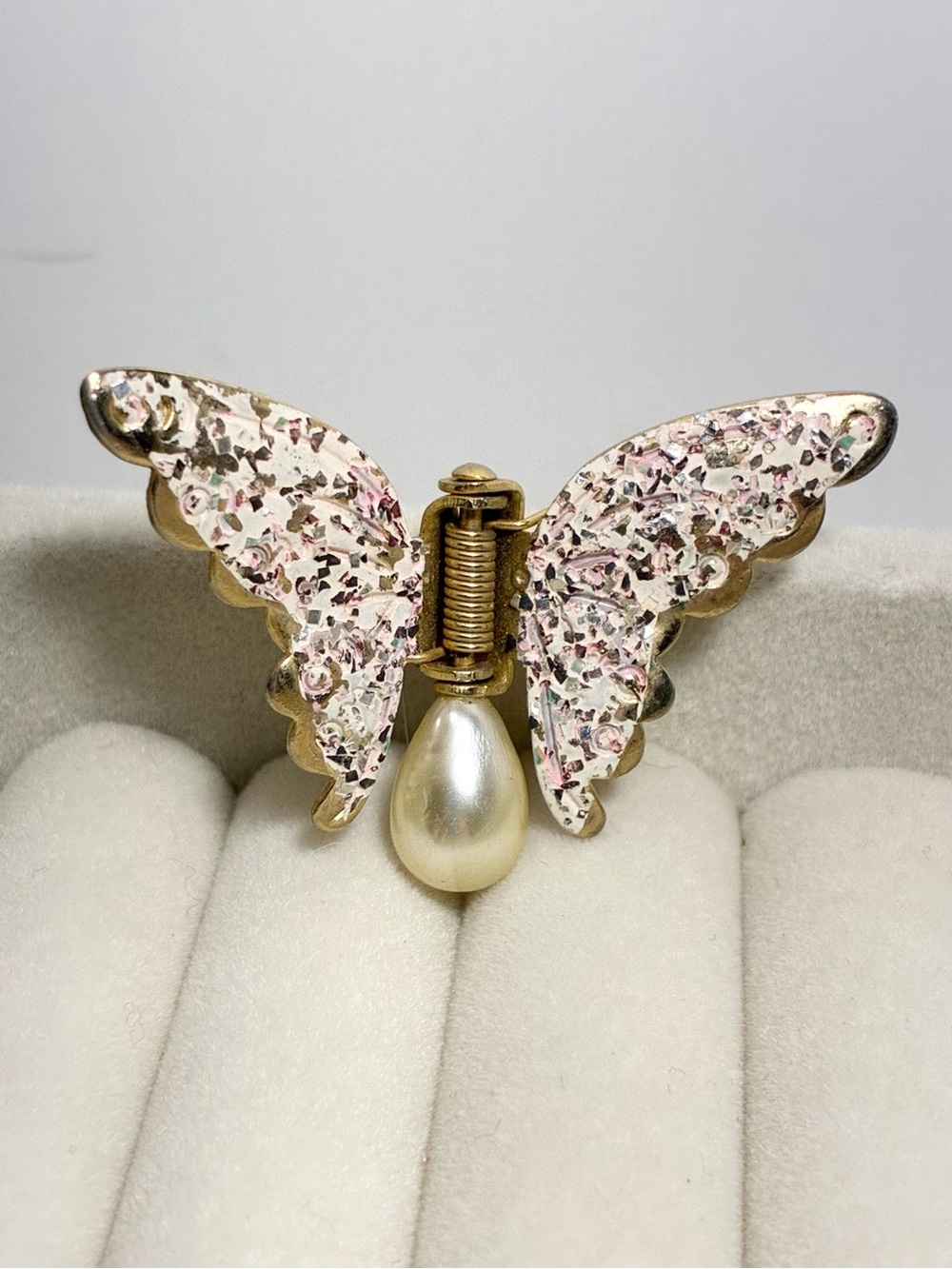 Vintage Butterfly Dress Scarf Fur Clip Confetti Paint Pearl Drop Pink Gold Tone